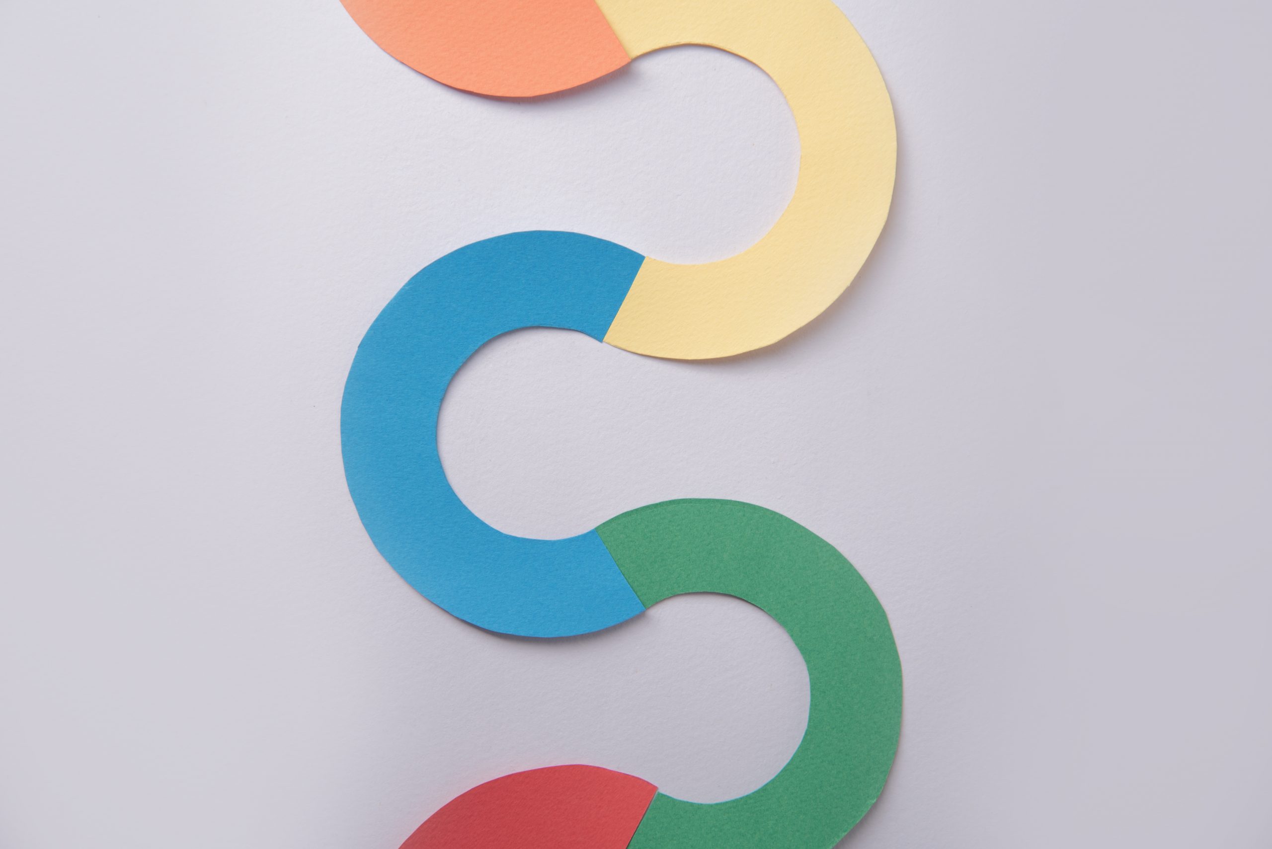 Colori di google in una linea ondeggiante