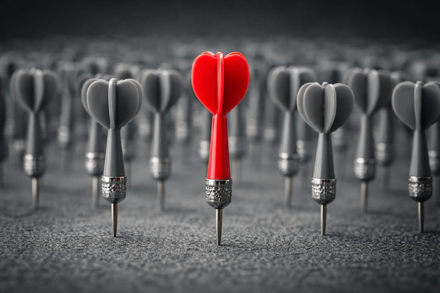 freccette con una rossa